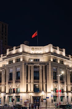 阿里集团Q3业绩公布，云收入显著提升36%；千问用户活跃度高涨，企业平台公测启动。 IT技术