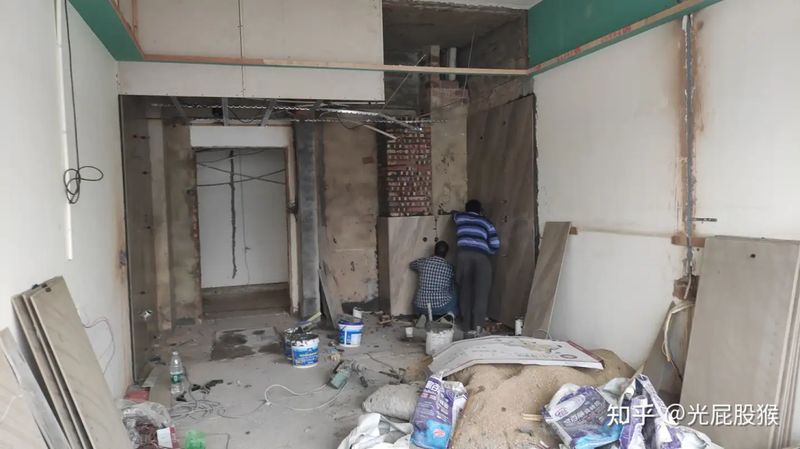  学历与技术的双重失效：职场神话的彻底崩塌 新闻