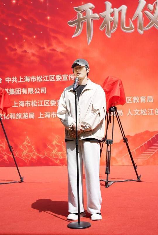  【技术创新】红色微短剧的AIGC破局：从《侯绍裘：星耀云间》看主旋律内容的年轻化表达 影视小说