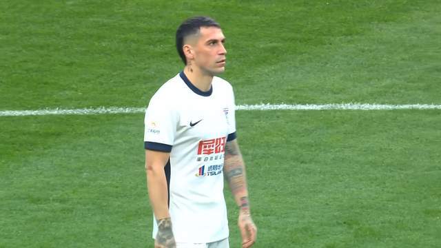  大连英博主场「四字定律」深度解码：战术准备与连胜逻辑的系统性分析 体育新闻