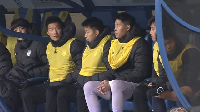  大连英博主场「四字定律」深度解码：战术准备与连胜逻辑的系统性分析 体育新闻